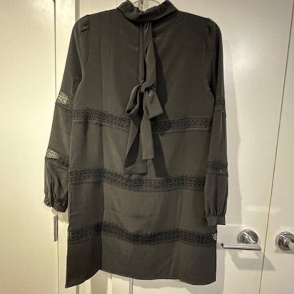 Sezane Ashley Dress - Picture 4 of 9